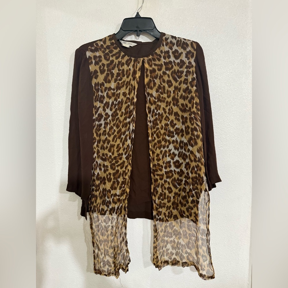 Milano Park S. J. 100% silk. Front tide animal print Brown.